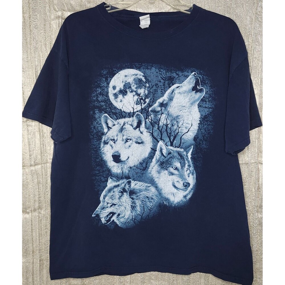 Fruit of the Loom HD Cotton Wolf Howling Moon Graphic T-Shirt Navy Blue Large